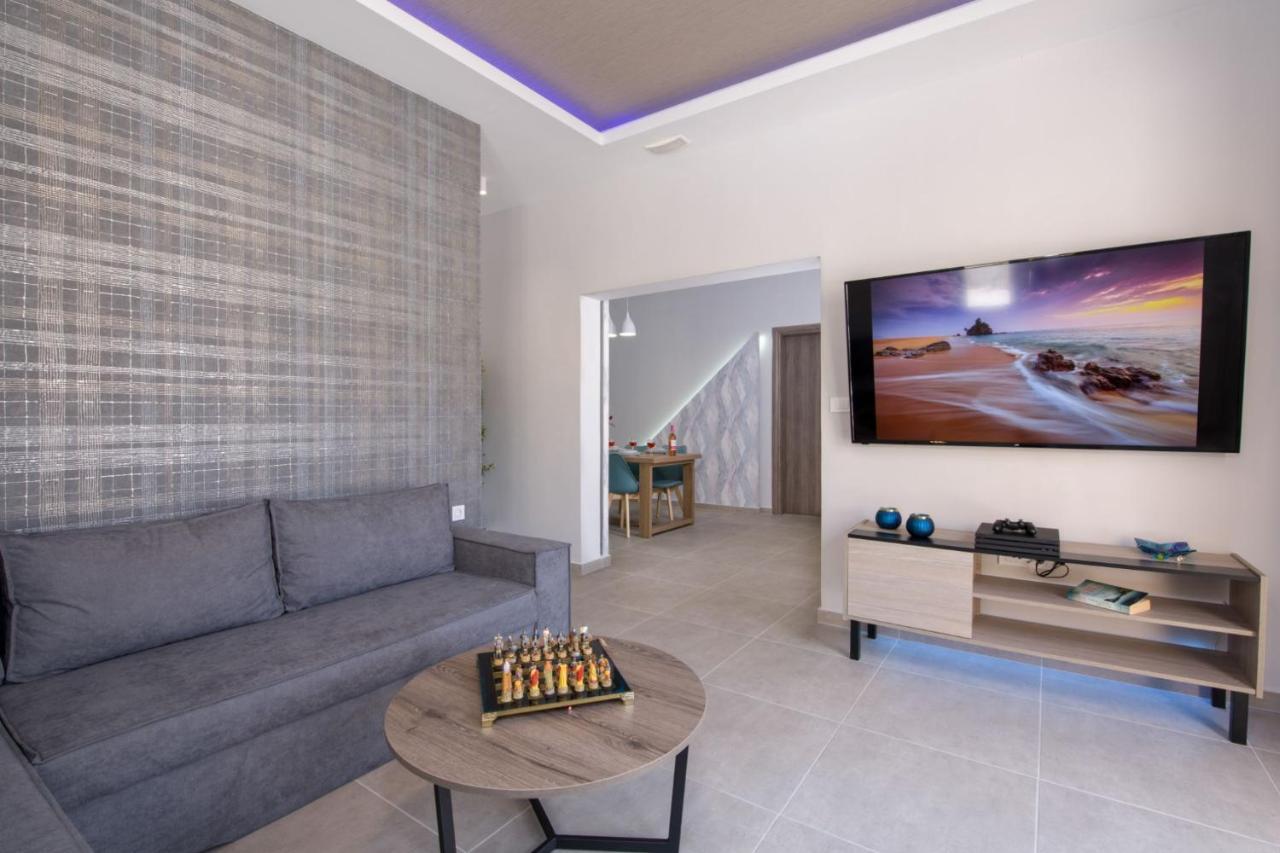 Luxury Villa Eva-Mari With Jacuzzi, 50M From The Beach Stalós Exteriör bild